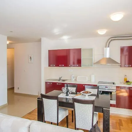 Appartement Olea, Two-bedroom Duplex Near žnjan Split