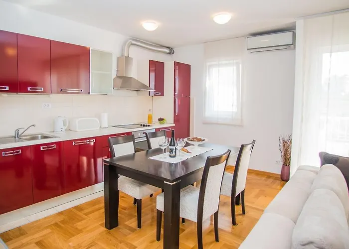 Olea Apartment, Near Znjan Beach Split